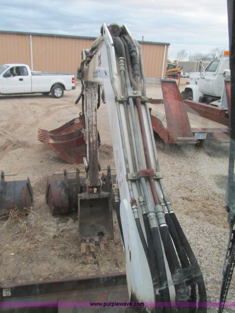 image for item F4281 1997 Bobcat X331 compact excavator