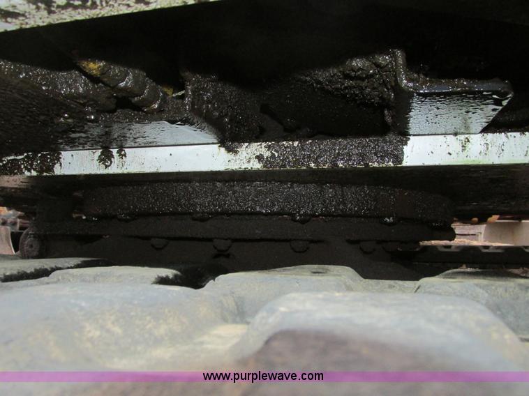 image for item F4281 1997 Bobcat X331 compact excavator