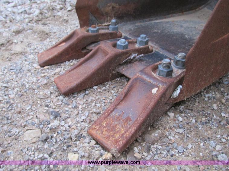 image for item F4281 1997 Bobcat X331 compact excavator