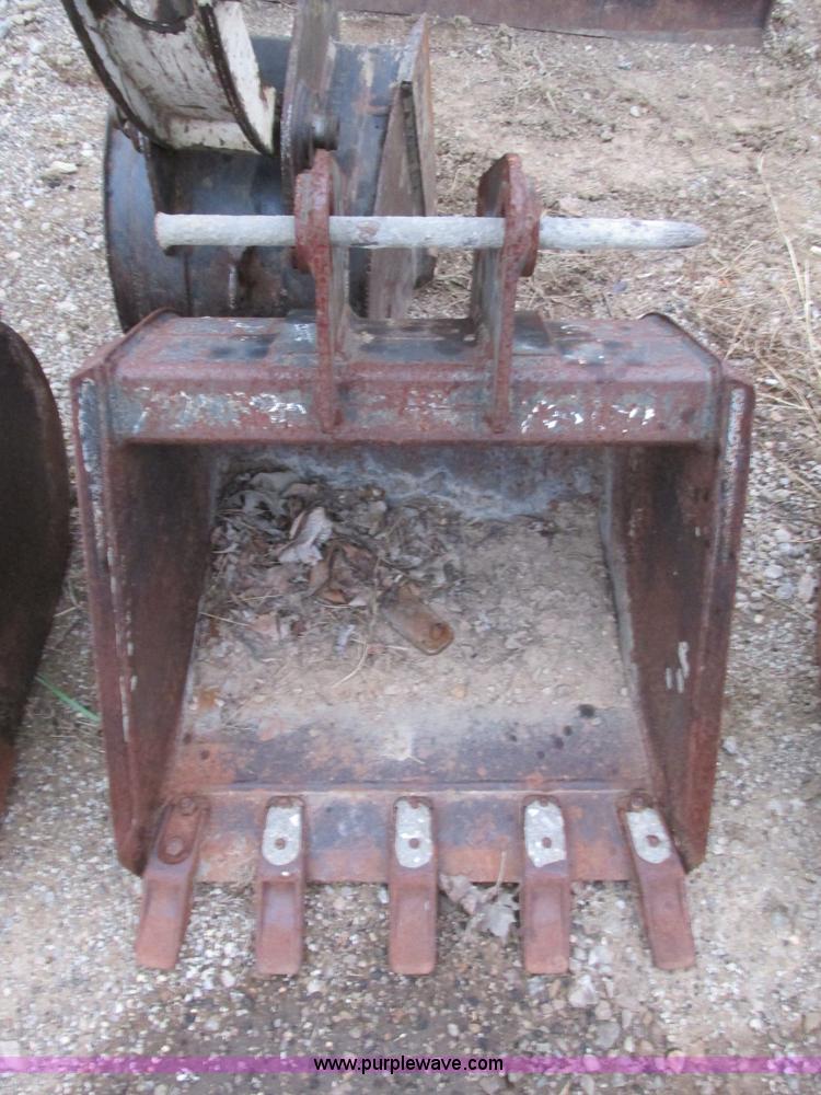 image for item F4281 1997 Bobcat X331 compact excavator