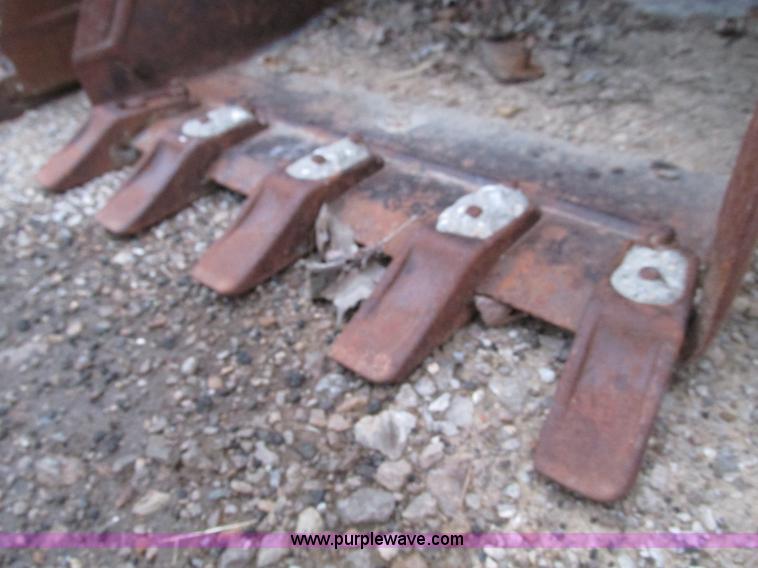 image for item F4281 1997 Bobcat X331 compact excavator