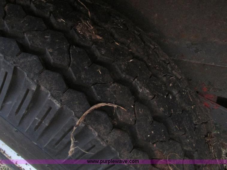 image for item F4282 1981 13' tandem axle trailer