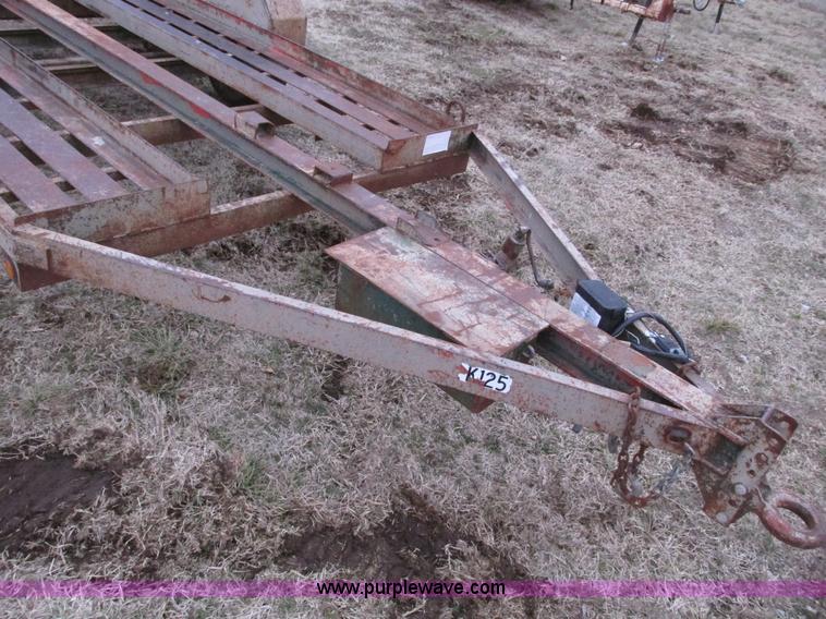 image for item F4282 1981 13' tandem axle trailer