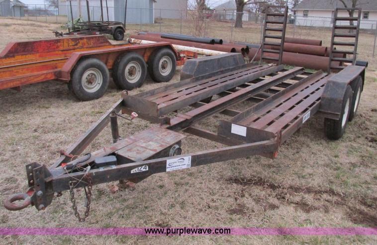 image for item F4283 1977 13' tandem axle trailer