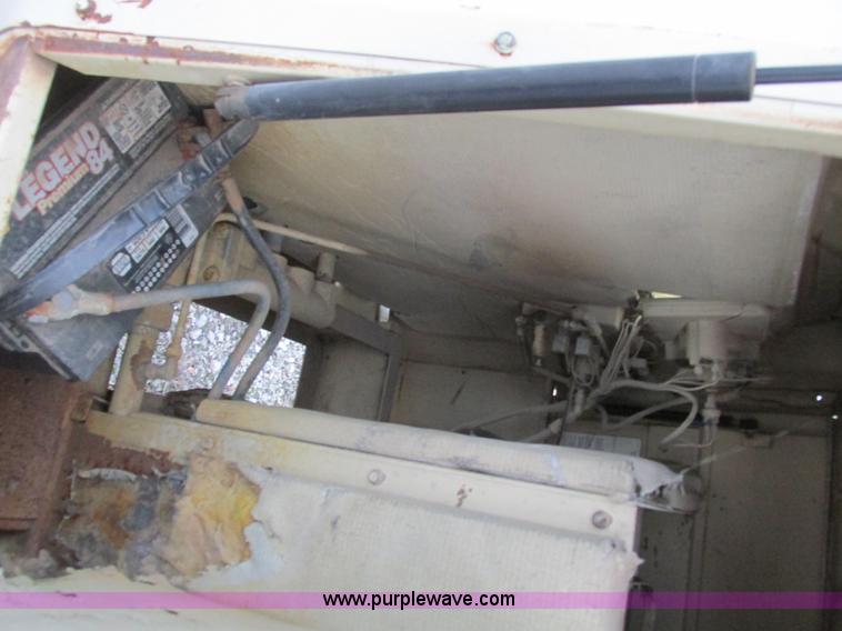 image for item F4285 1986