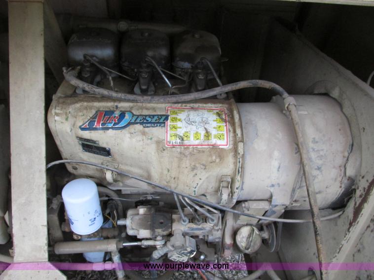 image for item F4285 1986