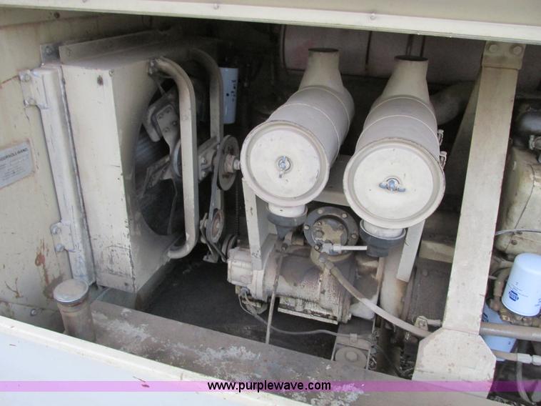 image for item F4285 1986