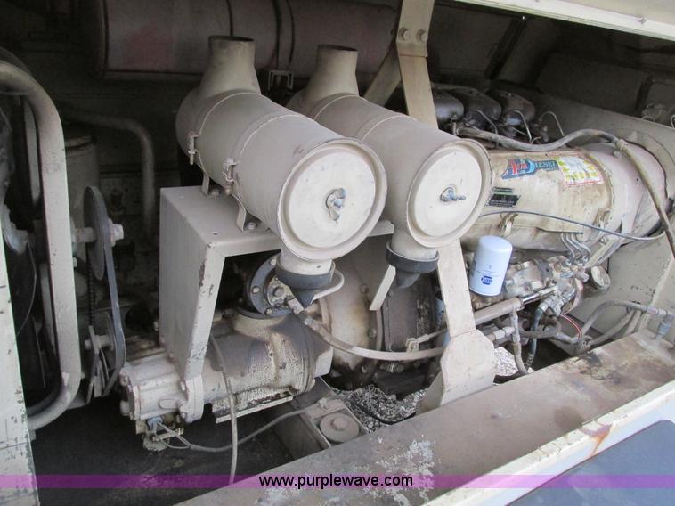 image for item F4285 1986