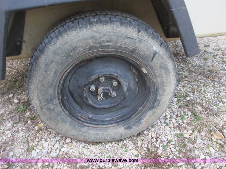 image for item F4285 1986