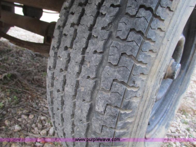 image for item F4285 1986