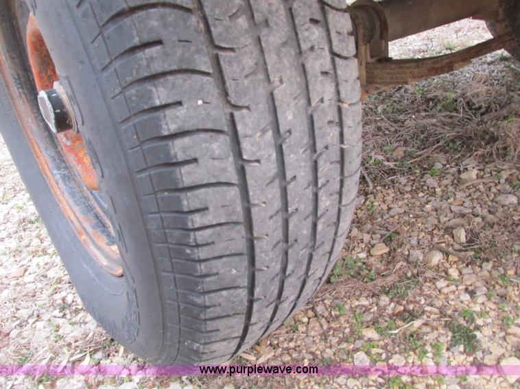 image for item F4285 1986