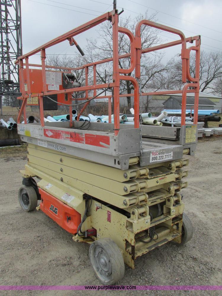 image for item F4286 JLG 3246ES scissor lift