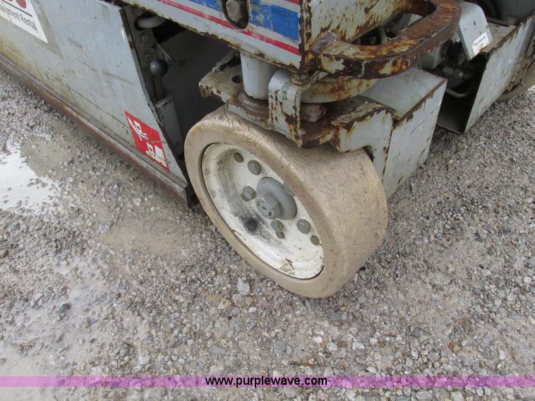 image for item F4287 Skyjack SJ111 3219 scissor lift