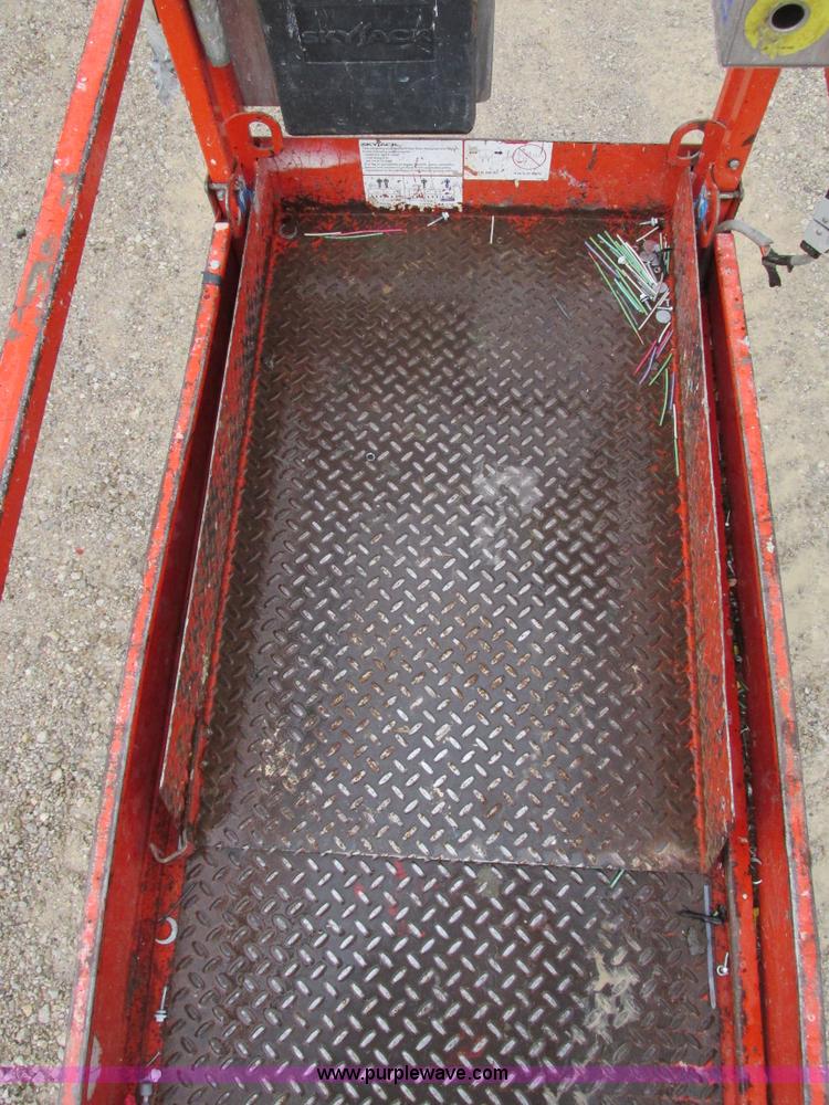 image for item F4287 Skyjack SJ111 3219 scissor lift
