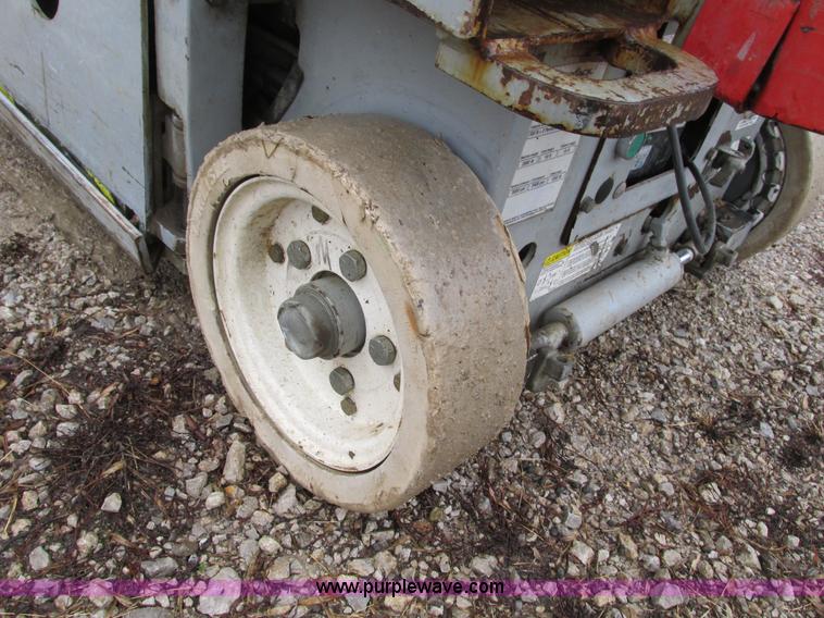 image for item F4288 Skyjack SJ111 3219 scissor lift