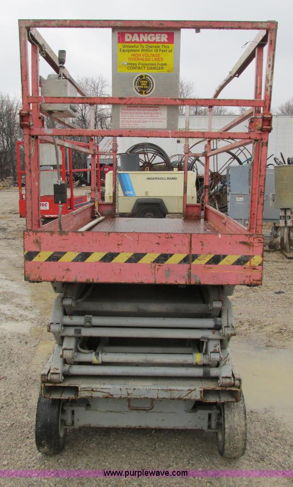 image for item F4289 1995 Skyjack SJ4626 scissor lift