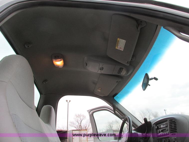 image for item F4290 2000 Ford F150 pickup truck