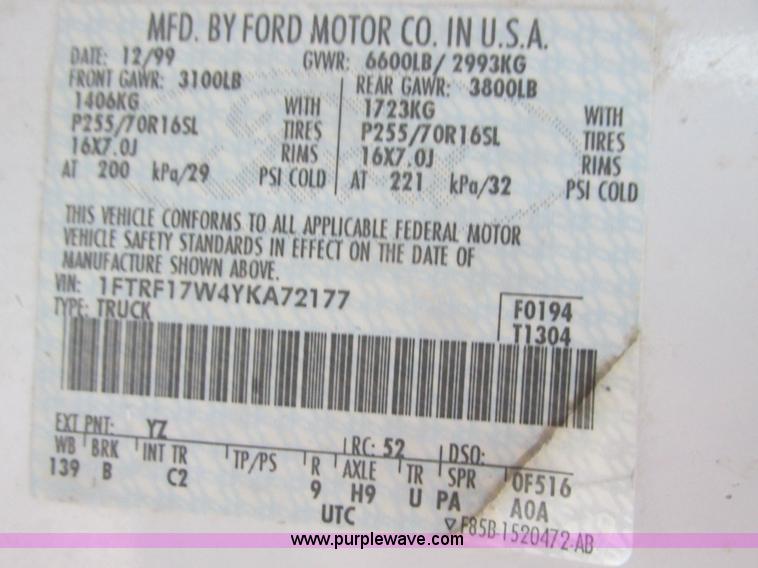 image for item F4290 2000 Ford F150 pickup truck