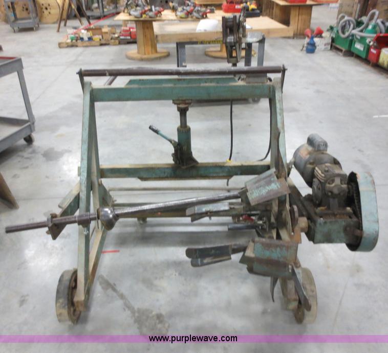 image for item F6606 Reel-O-Matic wire dispenser/counter