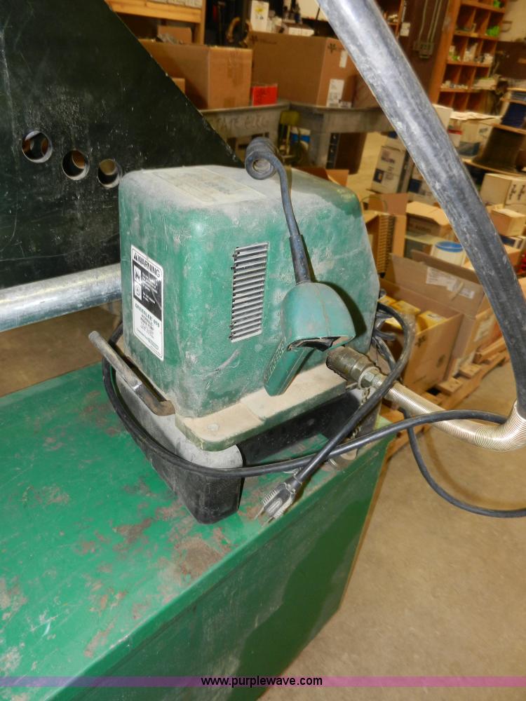 image for item X9063 Greenlee 884 portable hydraulic bender