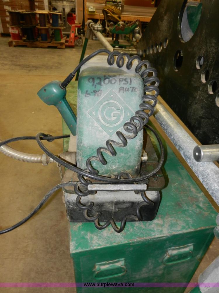 image for item X9063 Greenlee 884 portable hydraulic bender