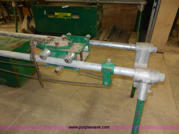 image for item X9063 Greenlee 884 portable hydraulic bender