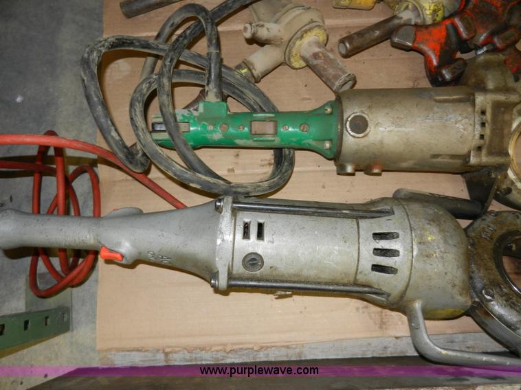 image for item X9196 Assorted pipe threader equipment