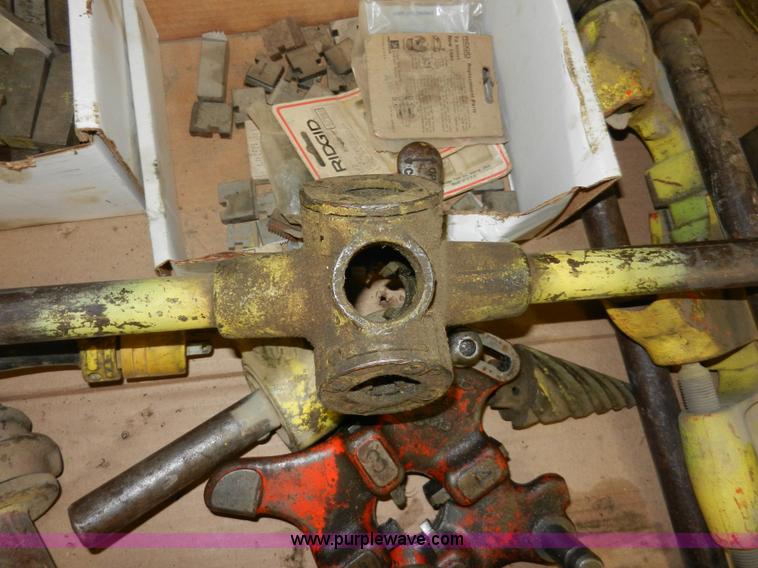 image for item X9196 Assorted pipe threader equipment