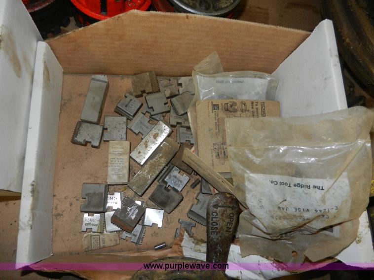 image for item X9196 Assorted pipe threader equipment