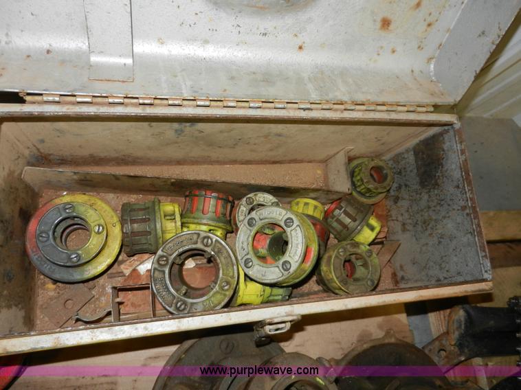 image for item X9196 Assorted pipe threader equipment