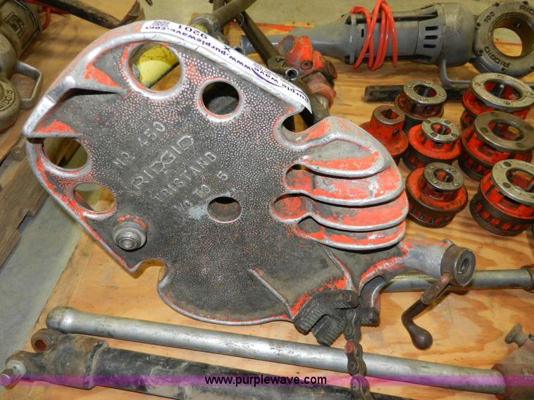 image for item X9201 Ridgid pipe threader unit