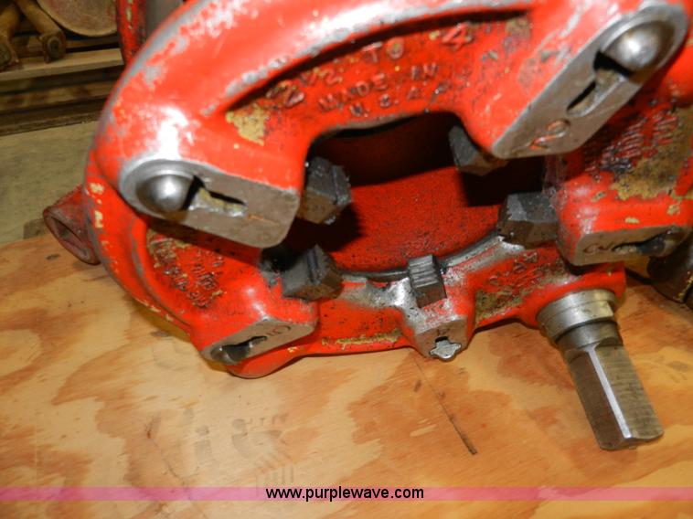 image for item X9201 Ridgid pipe threader unit