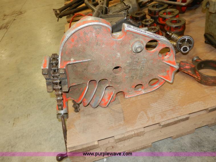 image for item X9202 Ridgid pipe threader unit