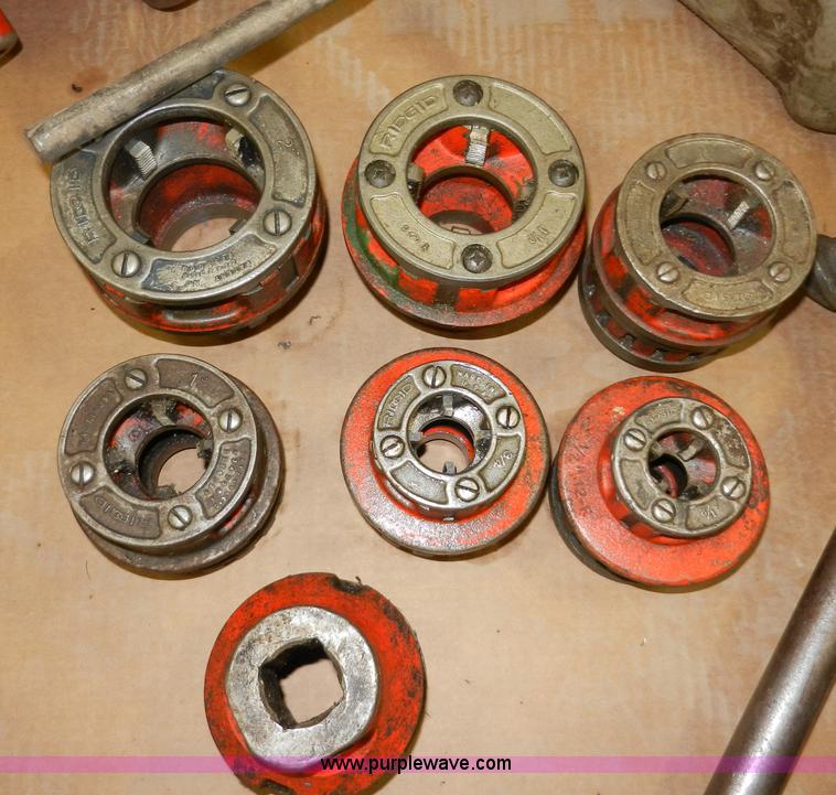 image for item X9202 Ridgid pipe threader unit