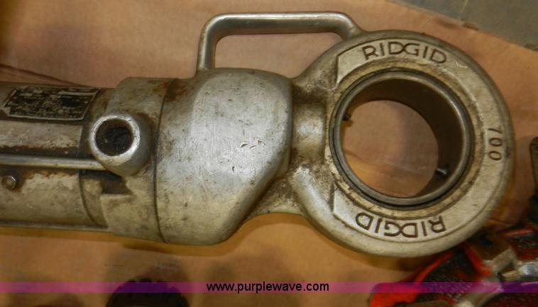 image for item X9202 Ridgid pipe threader unit