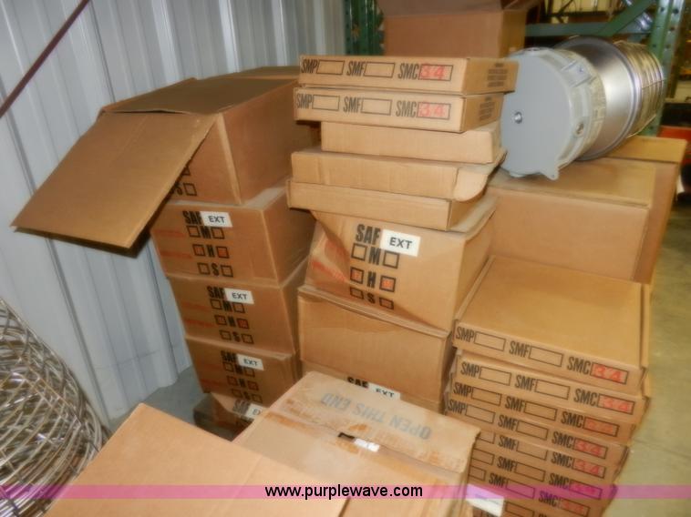 image for item X9789 Light fixtures for hazardous locations