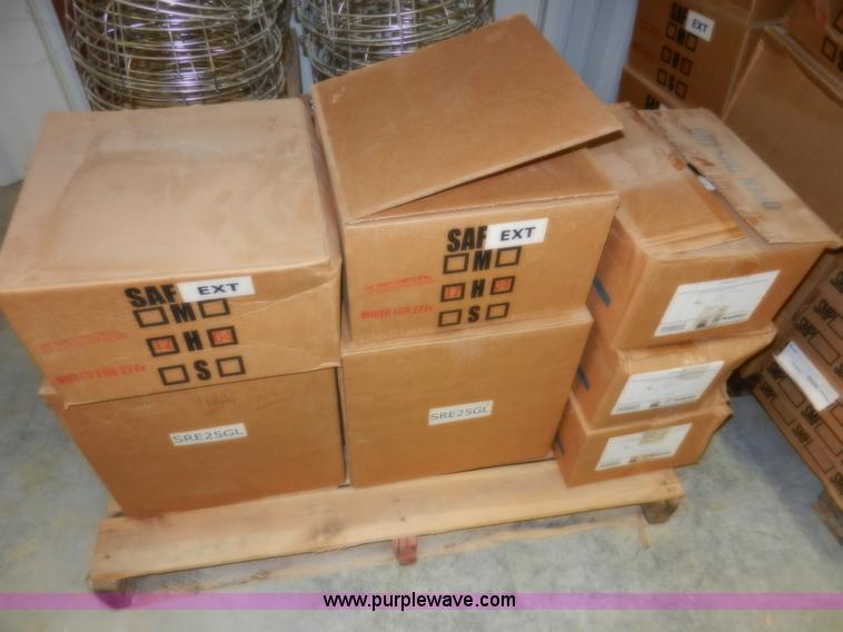 image for item X9789 Light fixtures for hazardous locations