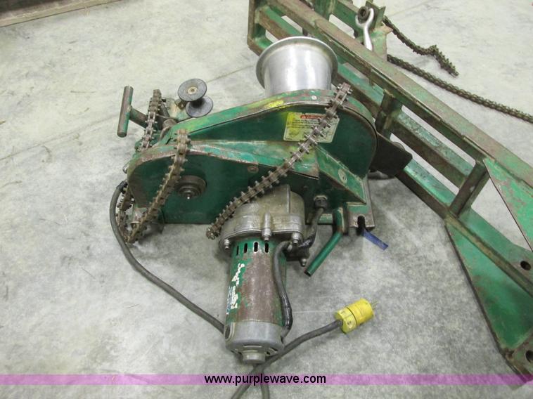 image for item Y9593 Greenley 686 cable puller