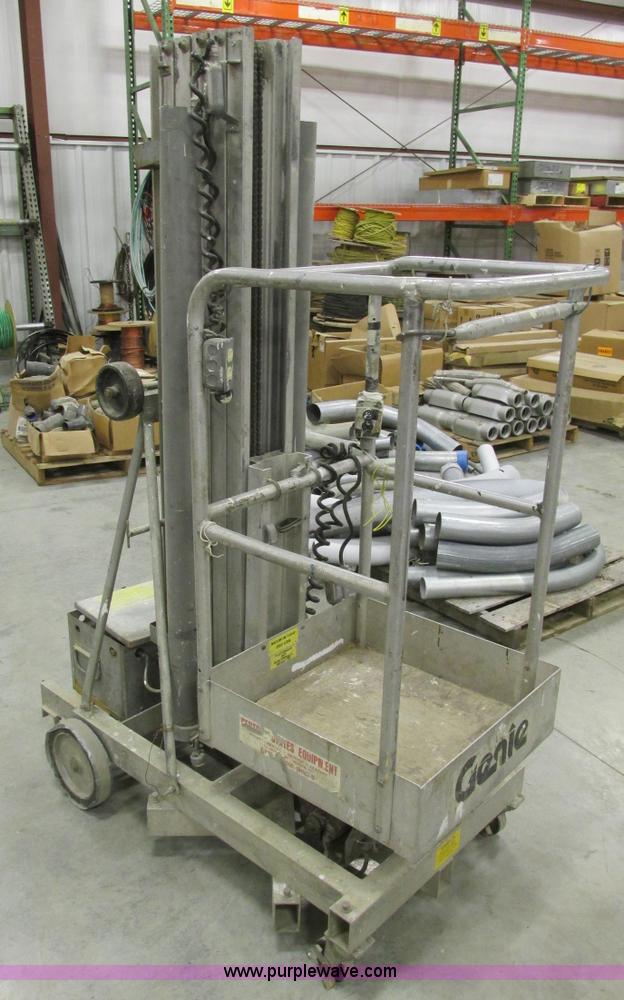 image for item Y9598 Genie PLC-24DC single man lift
