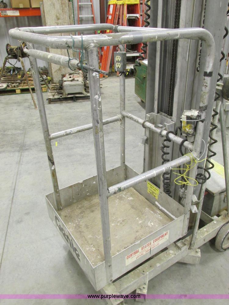 image for item Y9598 Genie PLC-24DC single man lift