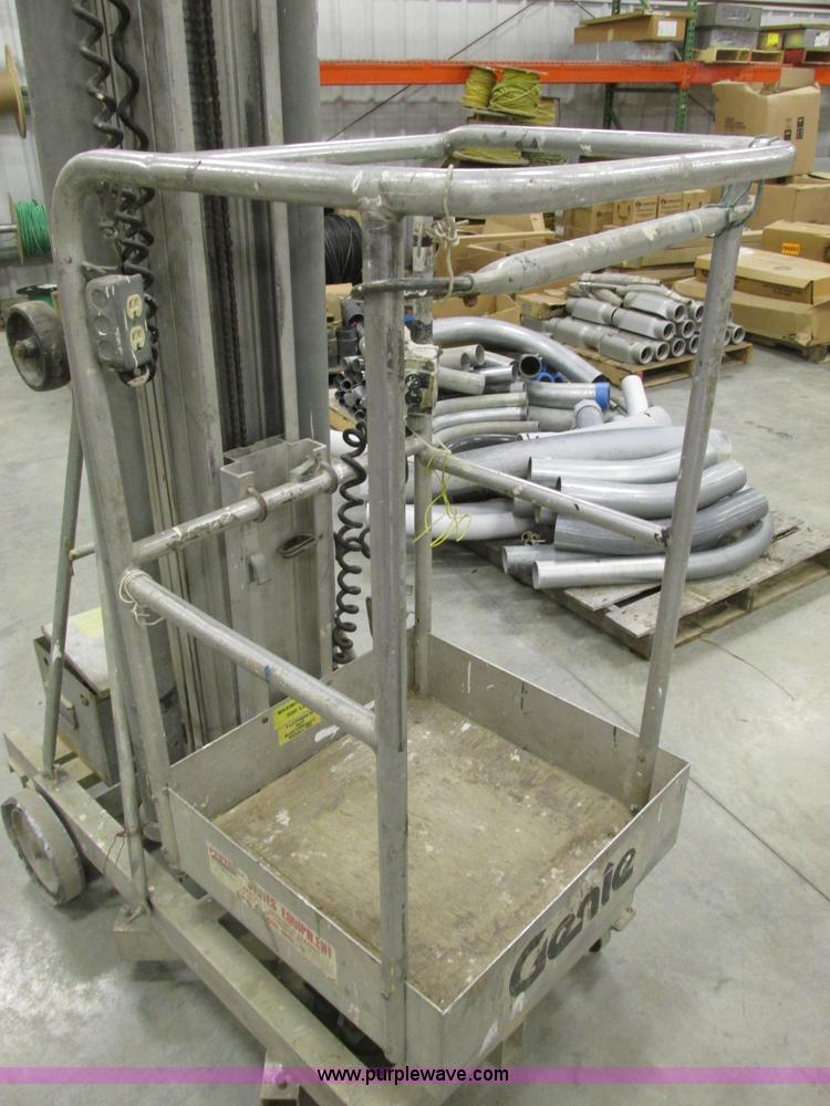 image for item Y9598 Genie PLC-24DC single man lift