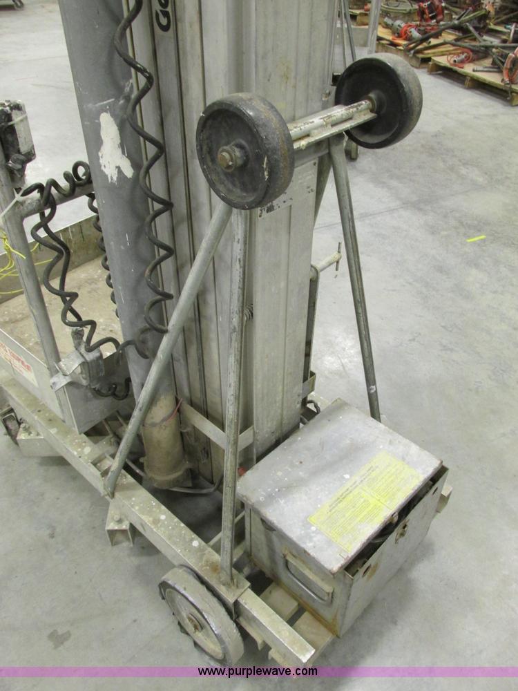 image for item Y9598 Genie PLC-24DC single man lift