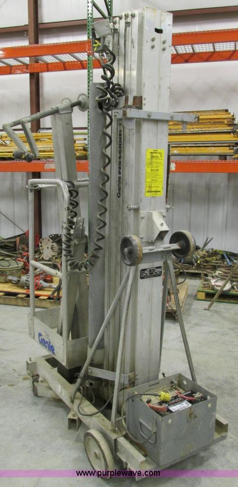 image for item Y9599 (2) Genie lifts