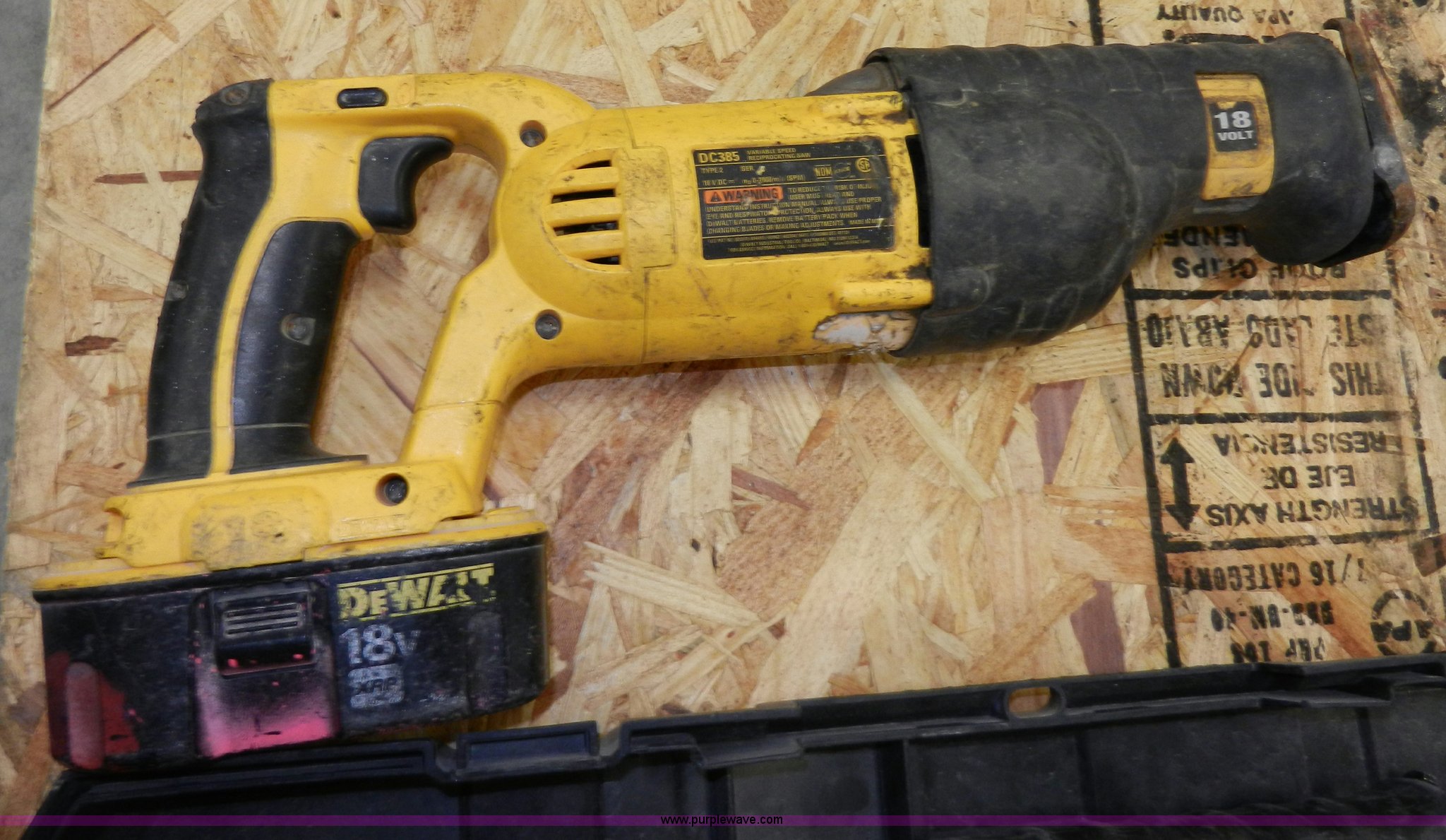 (3) cordless DeWalt sawzalls in Parsons, KS Item X9143 sold Purple Wave