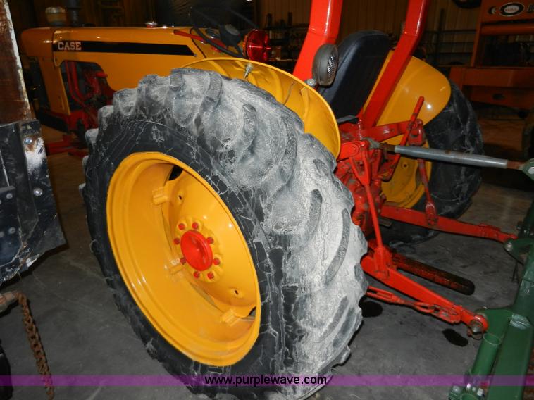 image for item A3914 1968 Case 440 industrial tractor