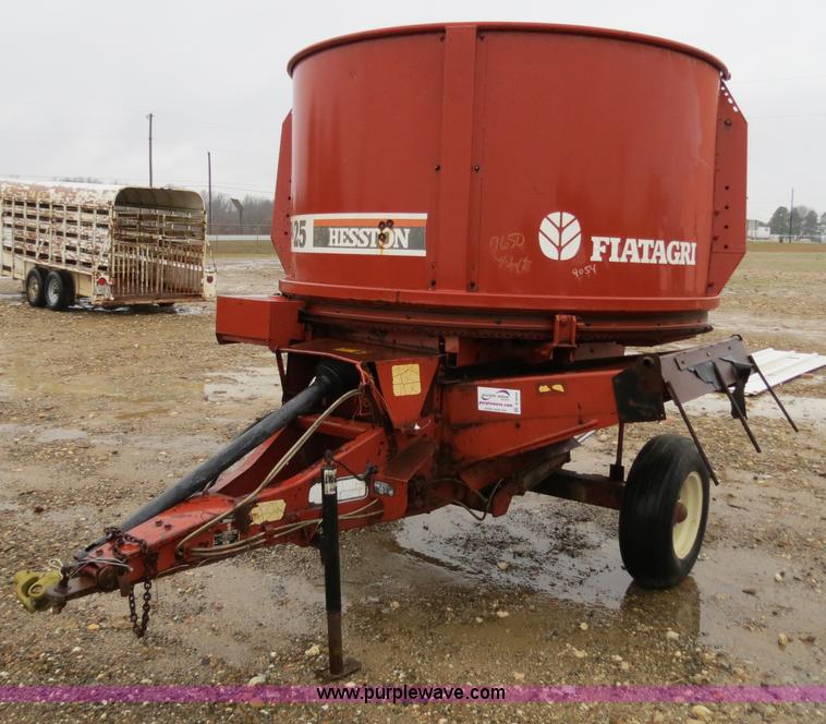 image for item B4644 Hesston BP25 bale processor