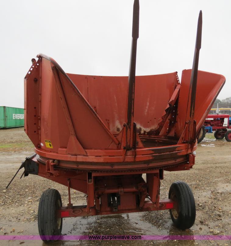 image for item B4644 Hesston BP25 bale processor