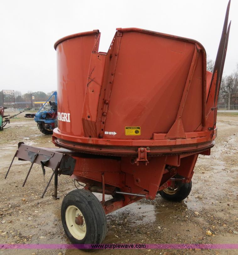 image for item B4644 Hesston BP25 bale processor