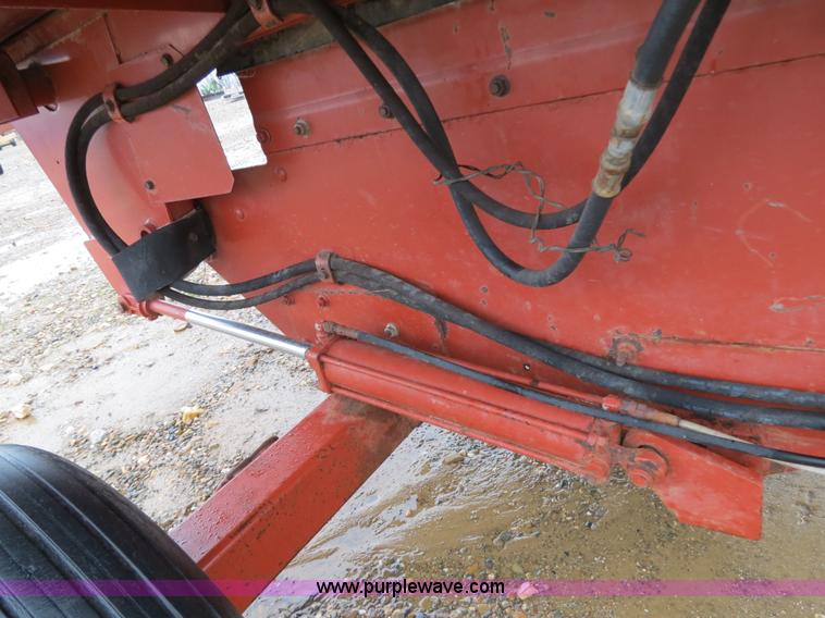 image for item B4644 Hesston BP25 bale processor