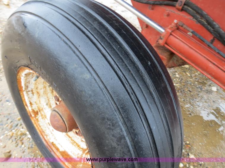 image for item B4644 Hesston BP25 bale processor